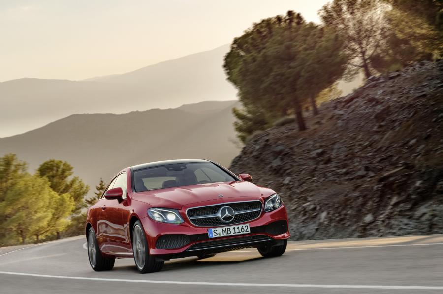  Mercedes-Benz E220 d Avantgarde Coupe 2017 года  (WW) (фото 16 из 29)